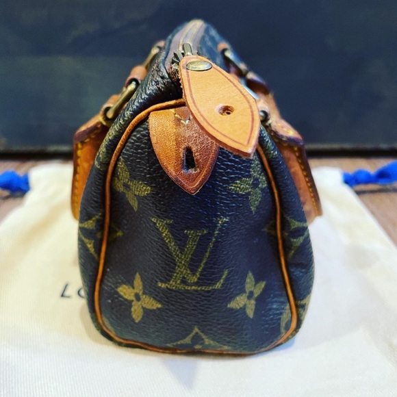SOLD Authentic vintage LV Mini Speedy - Picture 3 of 9